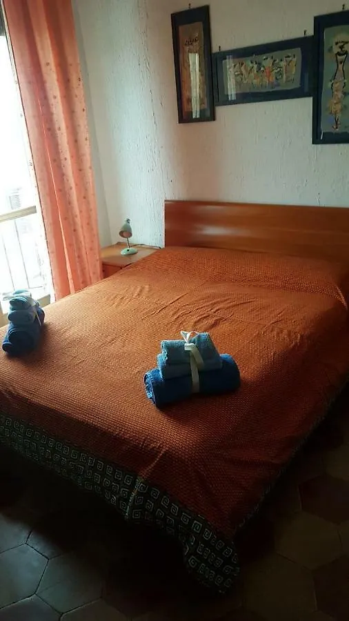 Robta'S Dream Home Rome Apartment